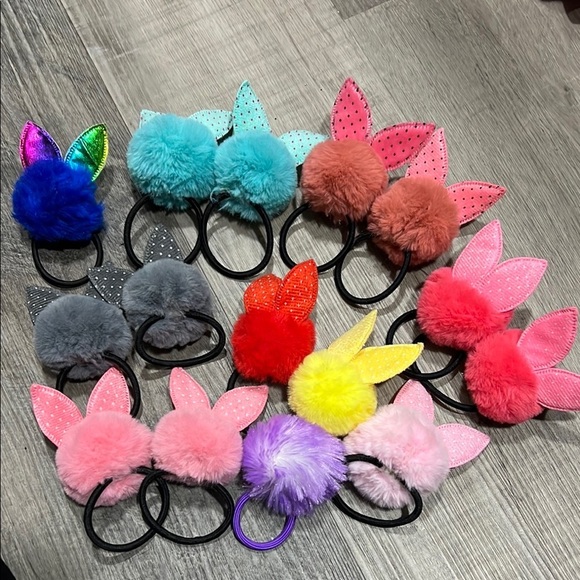Other - Lot of 15 bunny hair ties